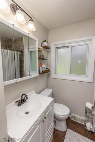 3659 W 232 Street North Olmsted OH 44070