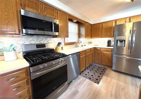 814 Mcdaniel Avenue Minerva OH 44657