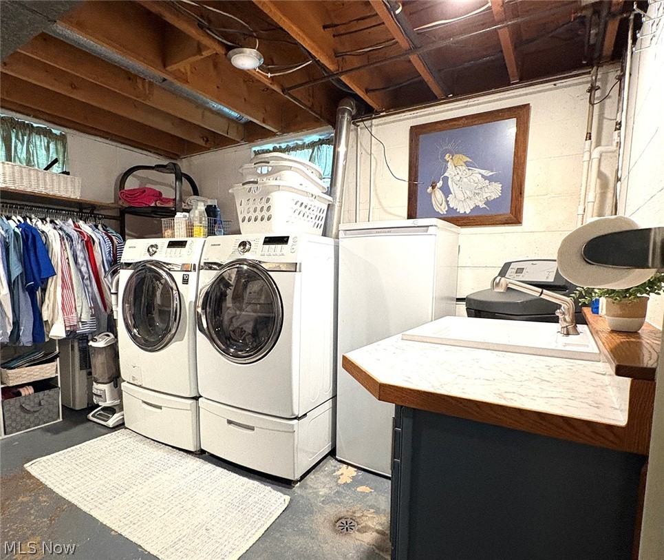 814 Mcdaniel Avenue Minerva OH 44657