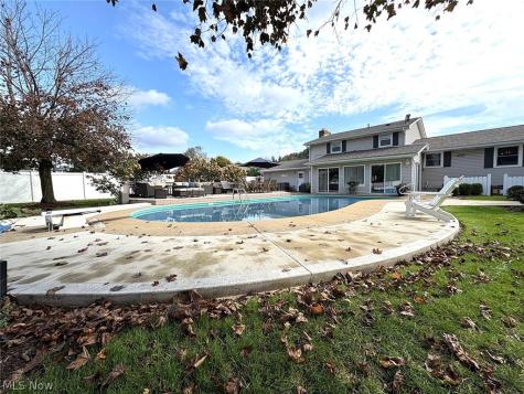 814 Mcdaniel Avenue Minerva OH 44657