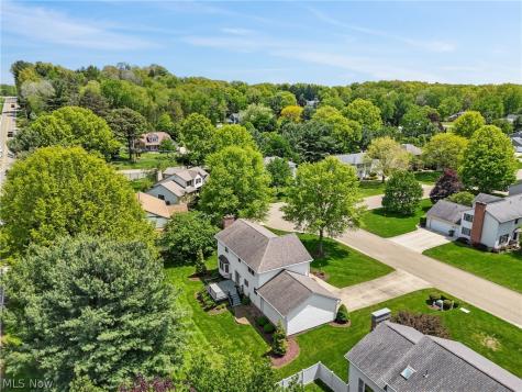 6037 Sandy Ridge Circle NW North Canton OH 44720