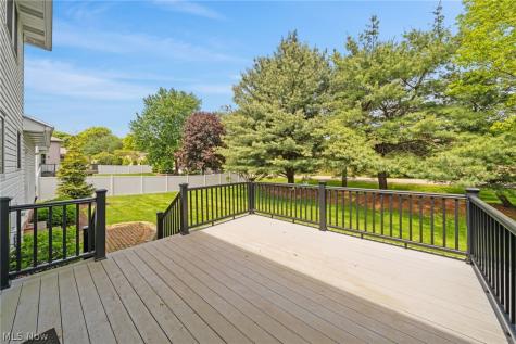 6037 Sandy Ridge Circle NW North Canton OH 44720
