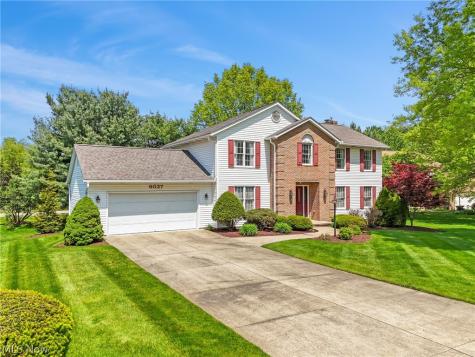 6037 Sandy Ridge Circle NW North Canton OH 44720
