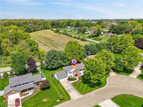 6037 Sandy Ridge Circle NW North Canton OH 44720