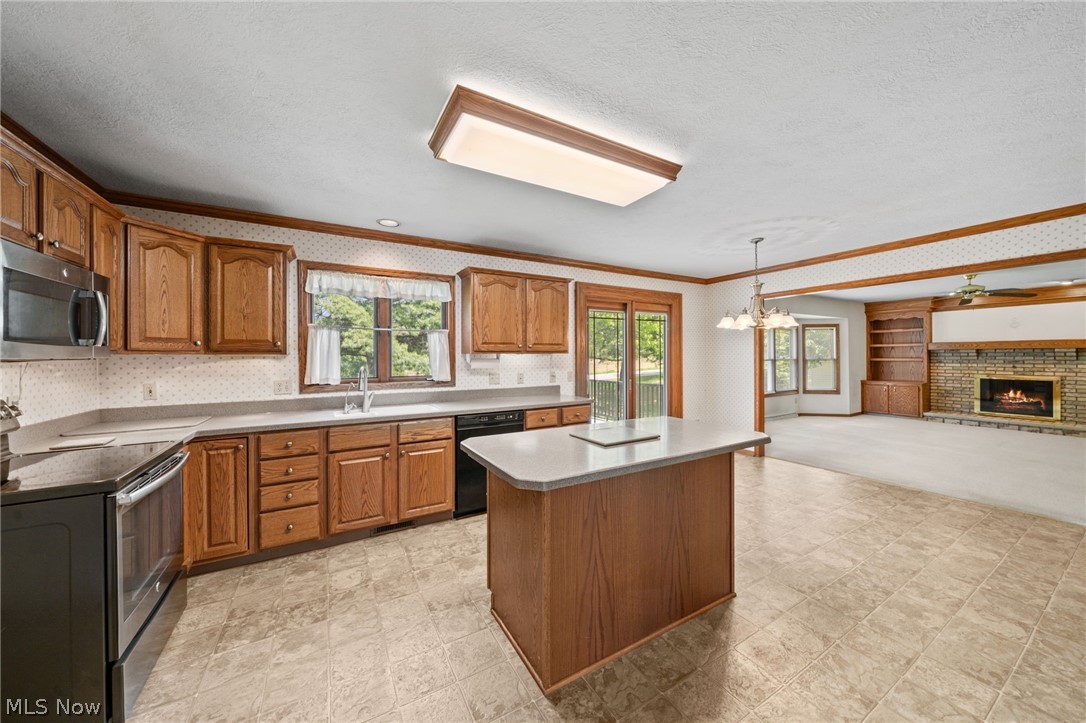 6037 Sandy Ridge Circle NW North Canton OH 44720