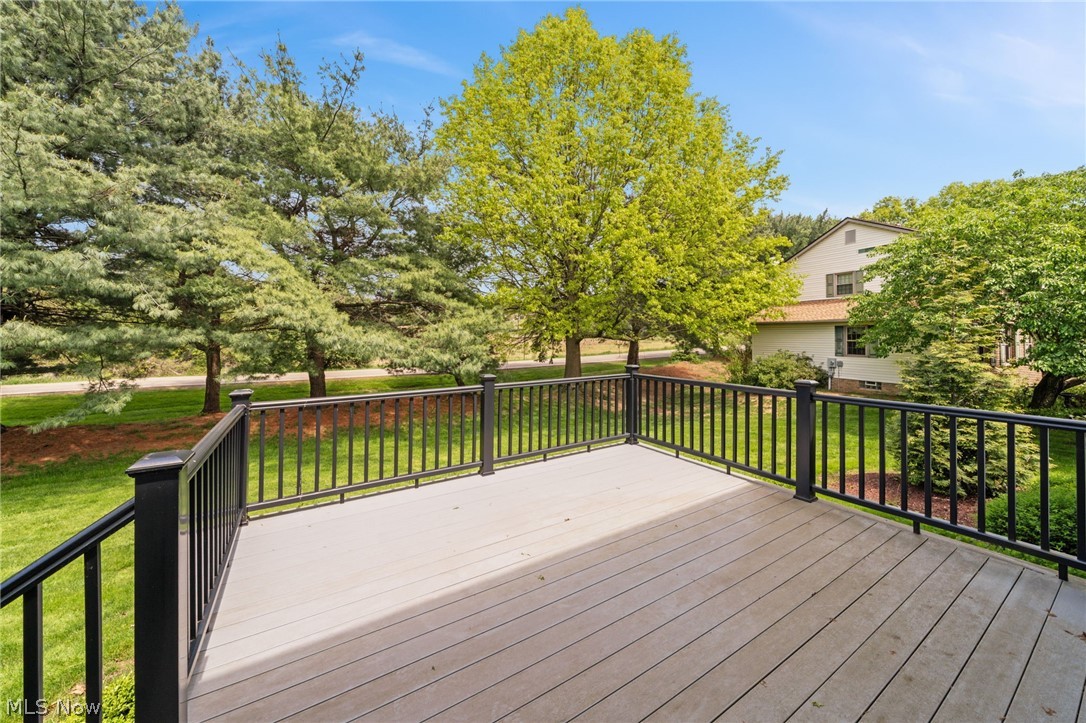 6037 Sandy Ridge Circle NW North Canton OH 44720