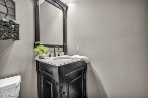 1413 Ashford Glen Lane Sagamore Hills OH 44067