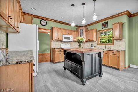 1413 Ashford Glen Lane Sagamore Hills OH 44067