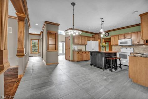 1413 Ashford Glen Lane Sagamore Hills OH 44067