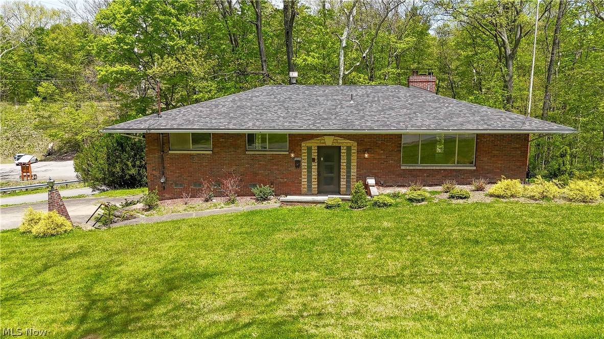 1050 Park Circle Girard OH 44420