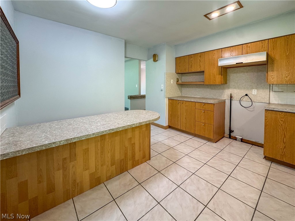 1050 Park Circle Girard OH 44420