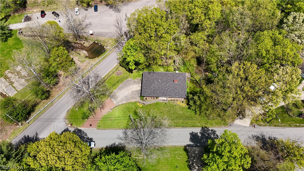 1050 Park Circle Girard OH 44420