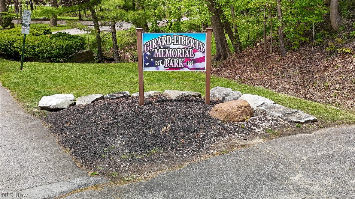 1050 Park Circle Girard OH 44420