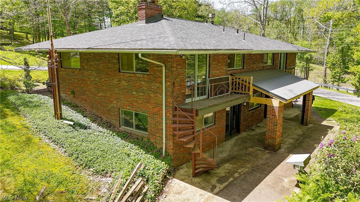 1050 Park Circle Girard OH 44420