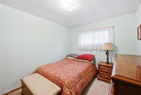 3195 Sunnybrooke Drive Youngstown OH 44511