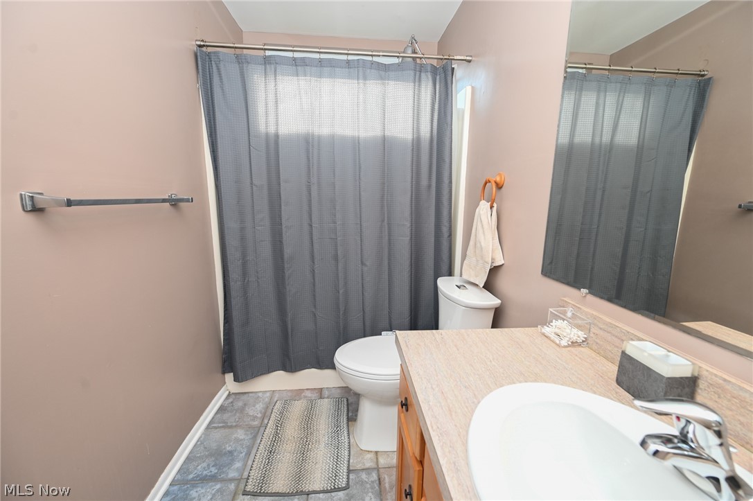 17725 Puritas Avenue Cleveland OH 44135