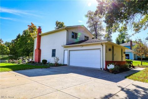 8780 Oakwood Lane North Royalton OH 44133