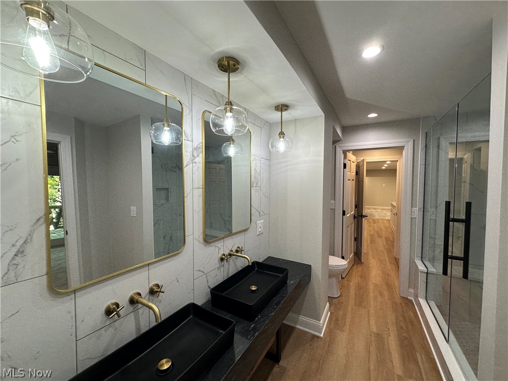 1921 Wynwood Drive Rocky River OH 44116