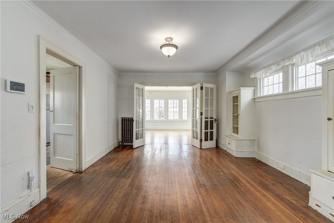 1262 Gladys Lakewood OH 44107