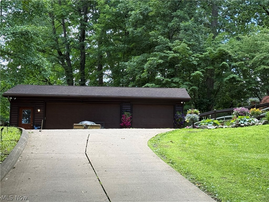 2653 Constance Drive Millersburg OH 44654