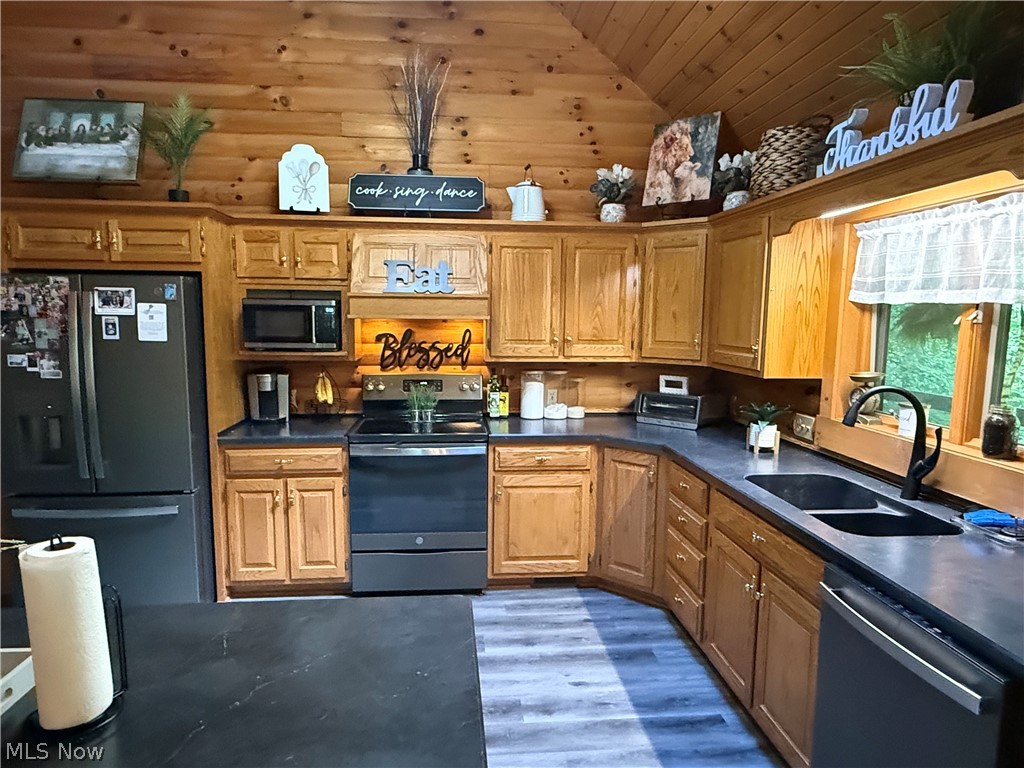 2653 Constance Drive Millersburg OH 44654