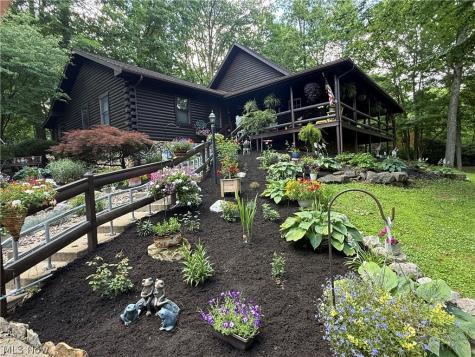 2653 Constance Drive Millersburg OH 44654