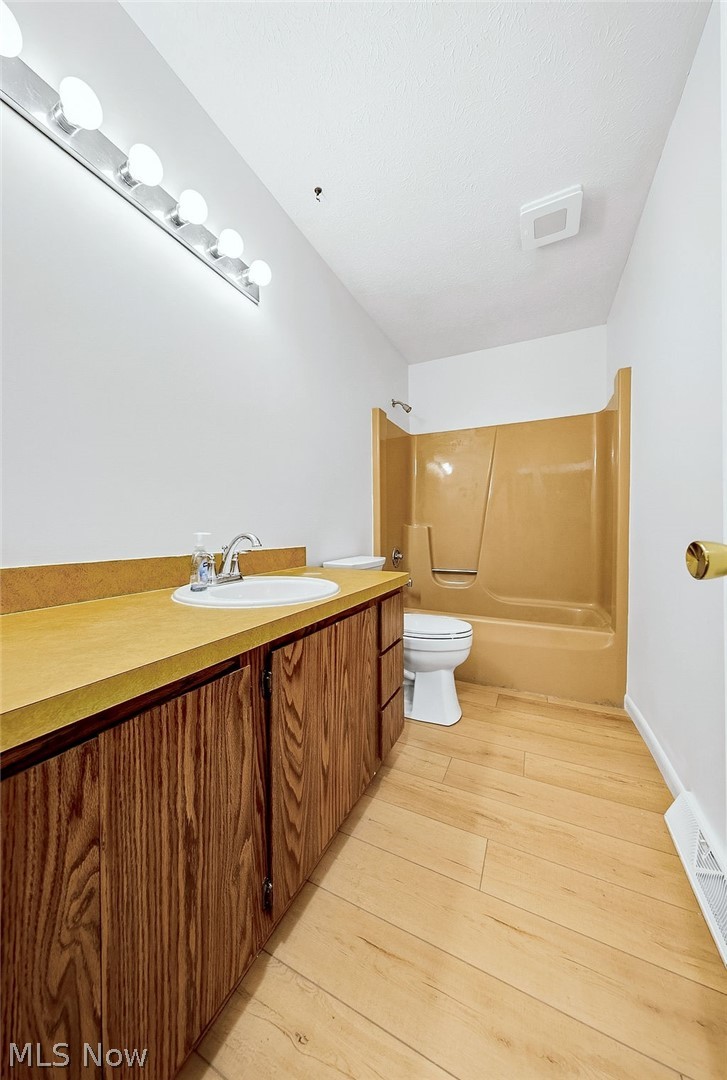 5770 Bradley Road North Olmsted OH 44070