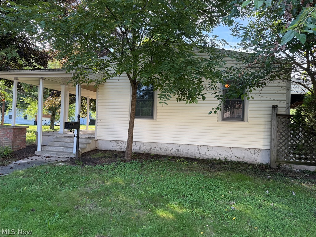 888 Danmead Avenue Akron OH 44305