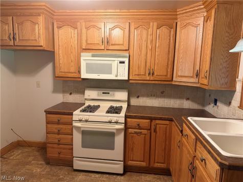 888 Danmead Avenue Akron OH 44305