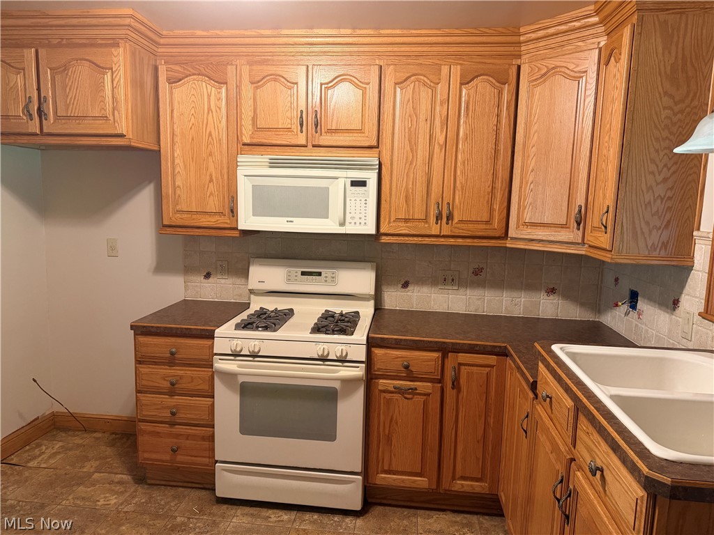 888 Danmead Avenue Akron OH 44305