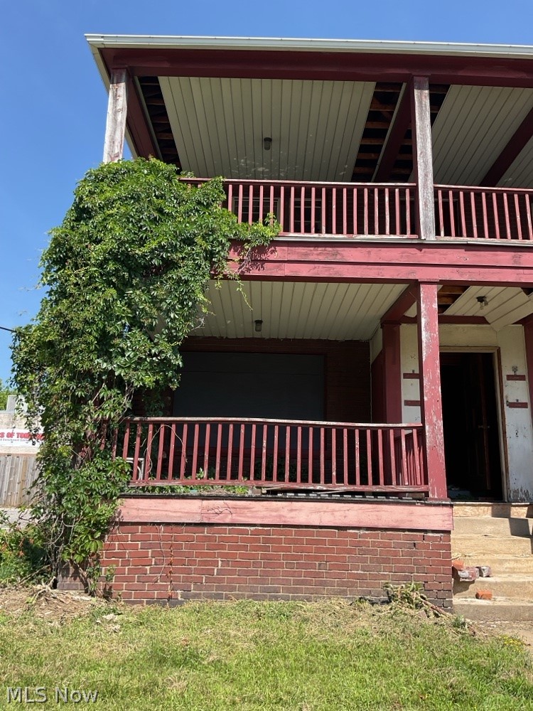 945 E 150th Street Cleveland OH 44110