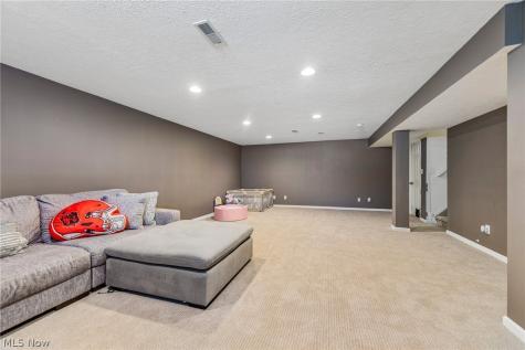 4044 Primrose Way Lorain OH 44053