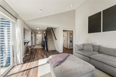4044 Primrose Way Lorain OH 44053