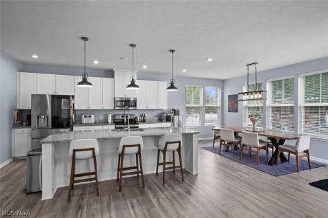 3082 Stonehurst Road Uniontown OH 44685