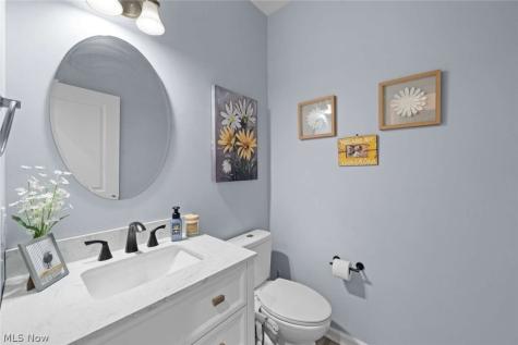 3082 Stonehurst Road Uniontown OH 44685