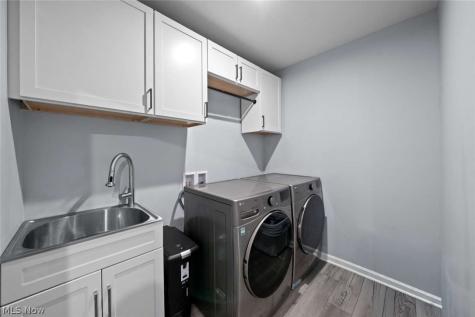 3082 Stonehurst Road Uniontown OH 44685