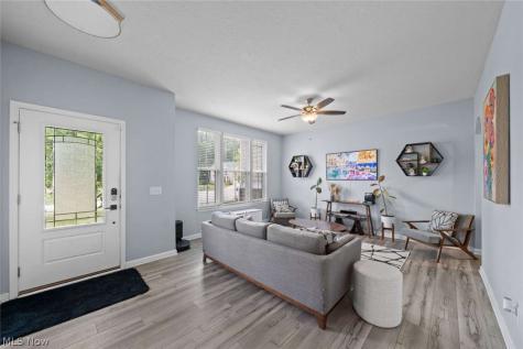 3082 Stonehurst Road Uniontown OH 44685