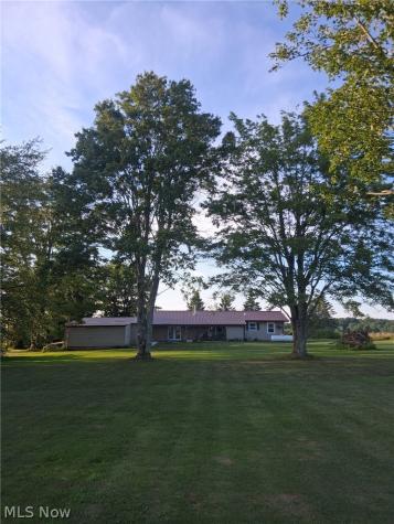 6874 Hammond Corners Road Pierpont OH 44082