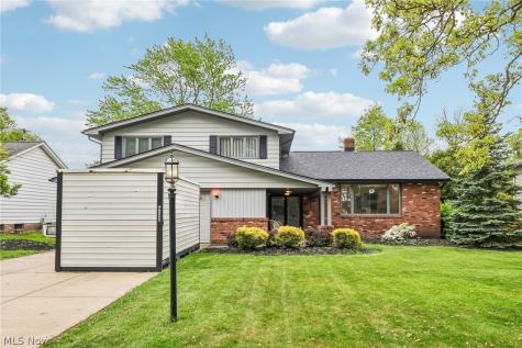 5420 Bluebell Drive Lyndhurst OH 44124