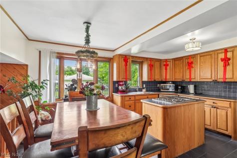 5420 Bluebell Drive Lyndhurst OH 44124