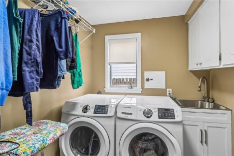 5420 Bluebell Drive Lyndhurst OH 44124