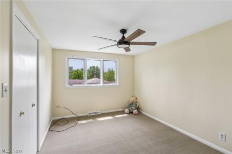5420 Bluebell Drive Lyndhurst OH 44124