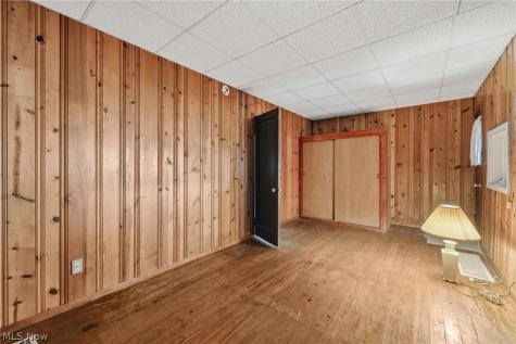 471 Lamson Avenue Bedford OH 44146