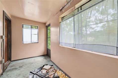 471 Lamson Avenue Bedford OH 44146