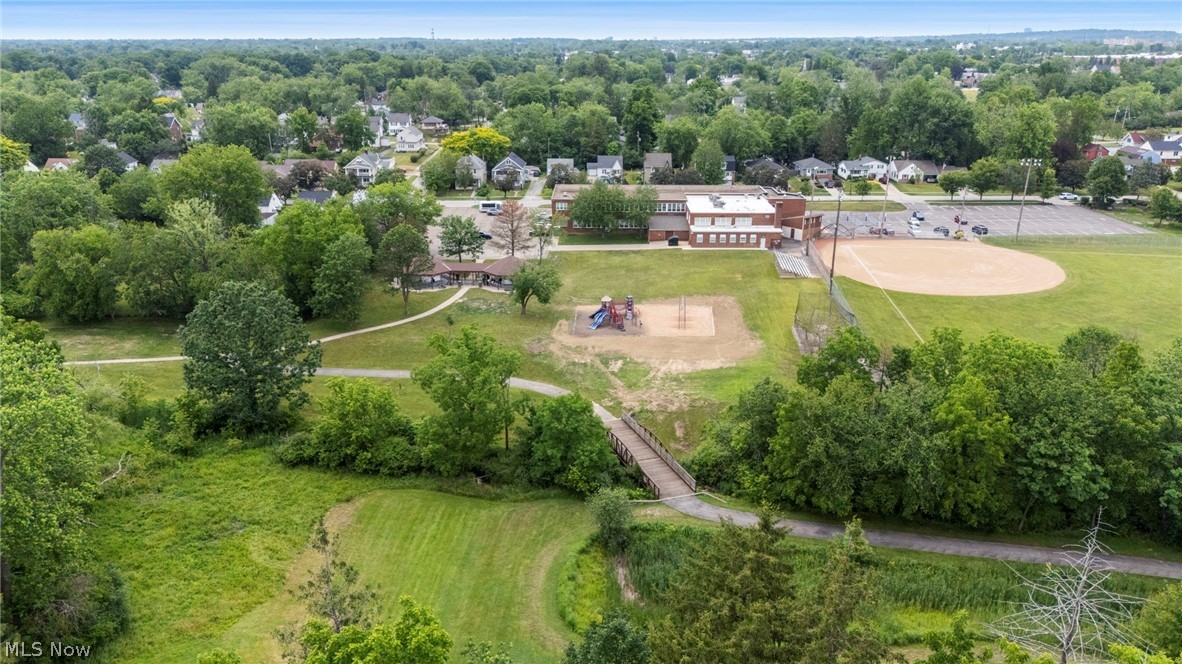 471 Lamson Avenue Bedford OH 44146