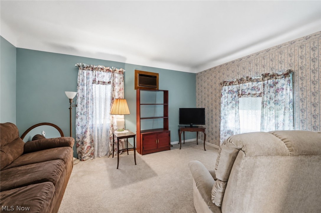 471 Lamson Avenue Bedford OH 44146