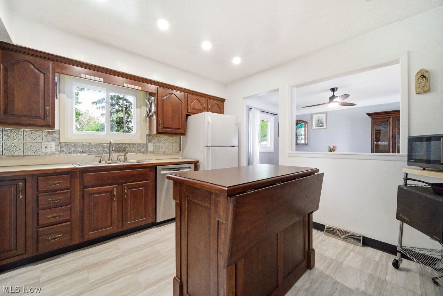 6620 Vallevista Drive Mayfield Heights OH 44124