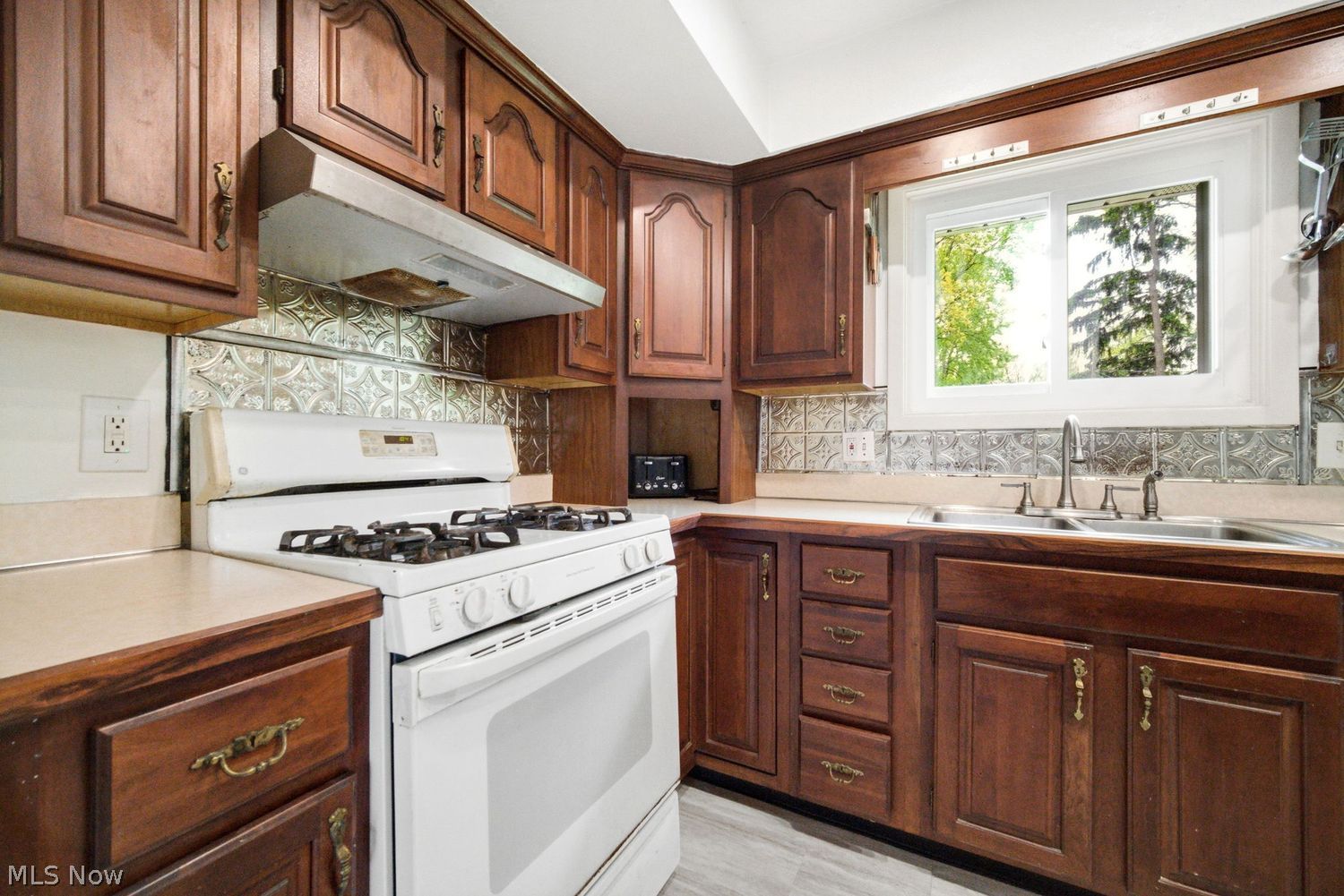 6620 Vallevista Drive Mayfield Heights OH 44124