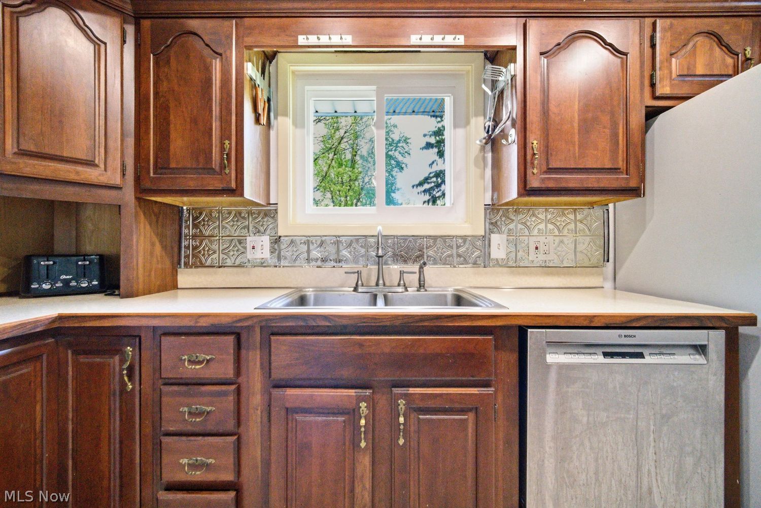 6620 Vallevista Drive Mayfield Heights OH 44124