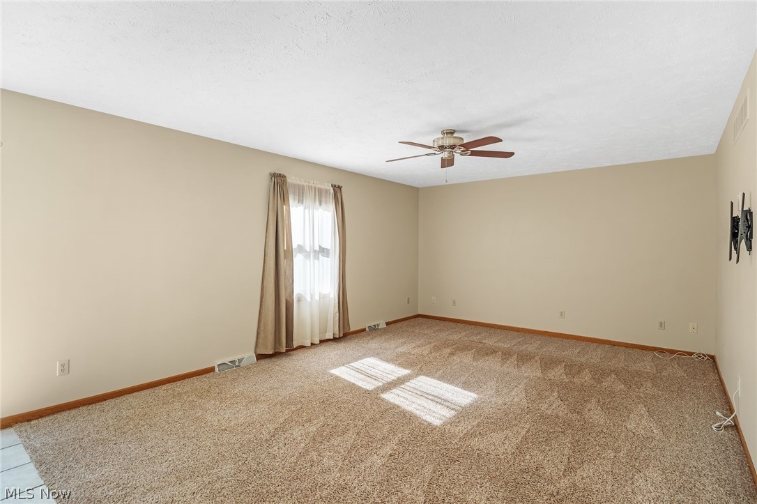 591 Breiton Circle Barberton OH 44203